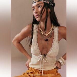 NWT Free People Zella Layer Necklace Gold Combo